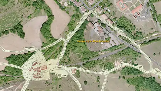 Vue aérienne du Musée-mine et plan cadastral du vieux Cagnac.