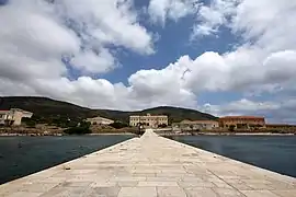 Le pont d'attache  Cala Reale.