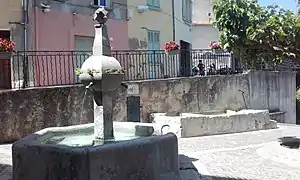 Fontaine Basse.