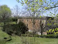 La caserne du fort de Montessuy.