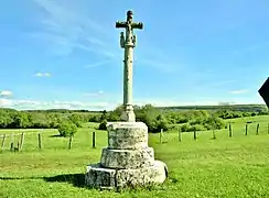 Croix du Mont, calvaire daté de 1622.