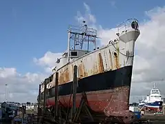 La Calypso sur le slipway de Concarneau