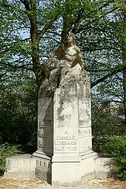 Monument Camille Lemonnier (1922), Bruxelles, jardins de l'abbaye de la Cambre.