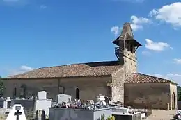 L'église Saint-Pierre, vue nord (août 2011).