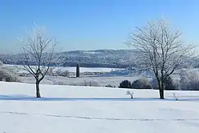 Vue de Corstorphine Hill (arrière-plan) depuis le point de vue de Cammo Tower.