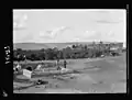 Vue de Cana avec sa fontaine au premier plan,1934-1939