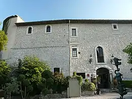 Prieuré et chapelle du Canadel.