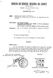  Fac-simile de la délibération du 20 juillet 1984 autorisant le Président du Conseil général à signer la convention confiant la gestion du Canal d’Orléans pour 50 ans au Département. Le document est signé par Kleber Malecot, président du Conseil général, publié le 21 juillet 1984, reçu en Préfecture le 25 juillet.