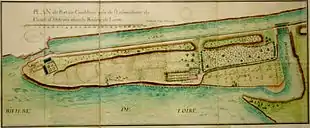  Reproduction couleur d’un plan du XVIIIe portant le titre « plan du port de Combleux près de l’embouchure du canal d’Orléans dans la rivière de Loire. Il met en évidence la langue de terre bordée au sud par la Loire, au nord par le canal et l’écluse et à l’est par le canal d’écoulement du déchargeoir, trop-plein permettant d’évacuer les eaux en cas de crue. À l’extrémité ouest de cette terre sont figurés le bâtiment et le jardin de l’éclusier. Les couleurs sont dans des pastels bleus et verts.