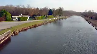 Le canal de la Somme entre Cerisy et Gailly.