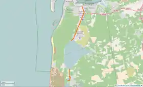 Tracé du canal sur OpenStreetMap (en rouge).