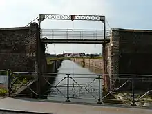 canal de desserte des anciens docks de Cambrai