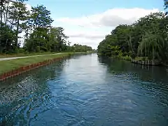 Le canal en Gironde.