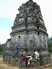 Le temple de Bima sur le plateau de Dieng