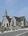 L'église paroissiale Notre-Dame : chevet et flanc sud.