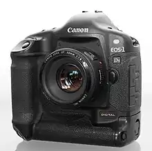 Description de l'image Canon EOS 1Ds with EF 50mm II.jpg.