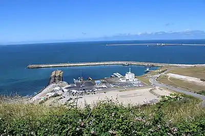 Le port du Havre Antifer.