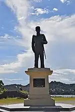 Statue de Joseph Paakiseli Apatou