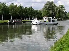 Canal de la Somme à Cappy.