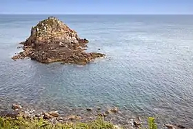Vue de l'îlot rocheux, le 12 juillet 2012.