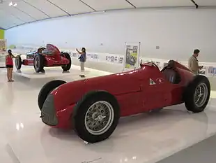 Photo d'une Alfa Romeo 158 exposée au Musée Enzo Ferrari de Modène.