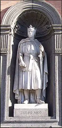 Statue de Charles d'Anjou au Palais royal de Naples.