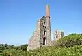 Ruines restaurées de la mine d'étain de Carn Galver, à Bosigran, qui, entre 1851 et 1907, a employé par intermittence jusque soixante dix mineurs sans jamais être rentable.