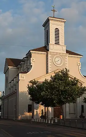 Image illustrative de l’article Église Sainte-Croix (Carouge)