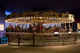 Le carrousel restauré dans le The Children's Museum of Indianapolis