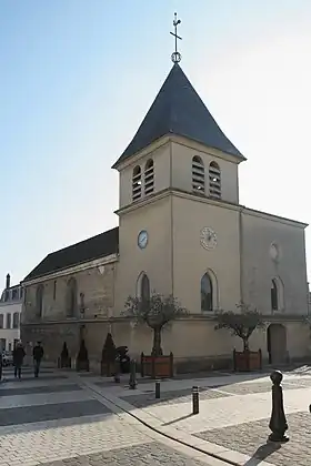 Image illustrative de l’article Église Saint-Jean-Baptiste de Carrières-sur-Seine