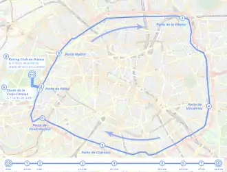 Carte OpenSteetMap montrant un tracé bleu le long du parcours du marathon.