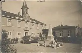 Le monument aux morts.