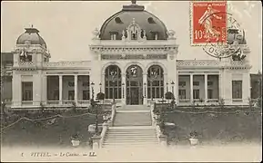 Casino à la fin du xixe siècle, dessiné par Charles Garnier.