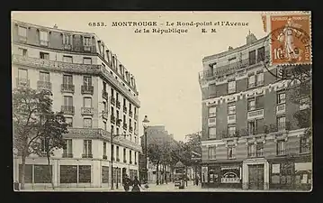 Sud de l'avenue de la République, apparition de l'immeuble de gauche.