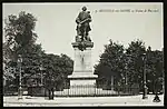 Statue de Jean-Rodolphe Perronet« Monument à Jean-Rodolphe Perronet à Neuilly-sur-Seine », sur À nos grands hommes,« Monument à Jean-Rodolphe Perronet à Neuilly-sur-Seine », sur e-monumen