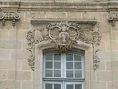 Hôtel de la Jurade, détail. La Justice de paix siégea dans ce bâtiment.