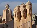 Mitres, Casa Milà, Antoni Gaudí, Barcelone, 1910.