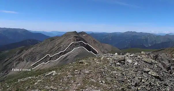 La faille d'Arinsal au coll d'Arenes