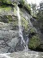 Une cascade dans les gorges de l'Alagnon.