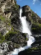 Cascade le long du sentier vers le refuge Duc des Abruzzes.