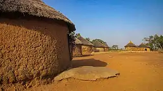 Cases rondes des Peuls au Bénin.