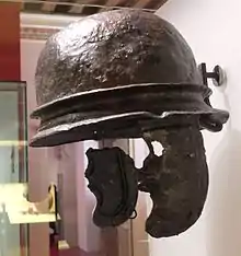 Casque en fer découvert à Alésia - Musée d'Archéologie Nationale de Saint Germain en Laye