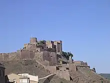 Le château de Cardona avec son triple rempart.