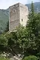 Château de Castelmur, relais romain et forteresse médiévale.