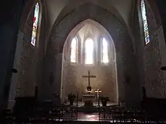 Sainte-Quitterie-Saint-Nicolas. La nef et le chœur de l'église