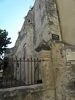 Vue des vestiges de l'ancienne église paroissiale Saint-Étienne.