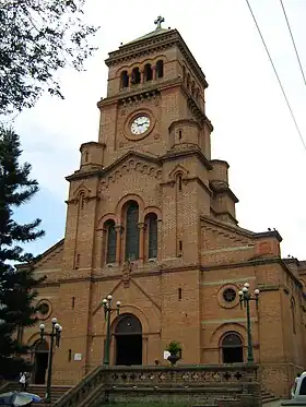 Façade de la cathédrale