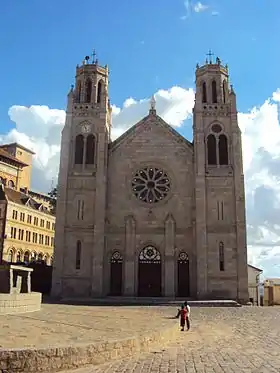 La cathédrale de l'Immaculée-Conception à Andohalo.