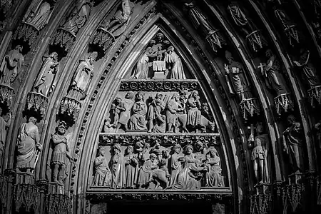 Tympan des Rois mages, cathédrale Notre-Dame de Strasbourg.