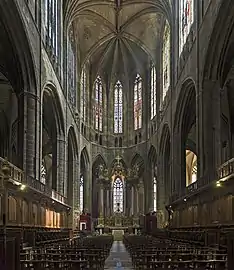 Cathédrale Saint-Just-et-Saint-Pasteur vue du chœur.